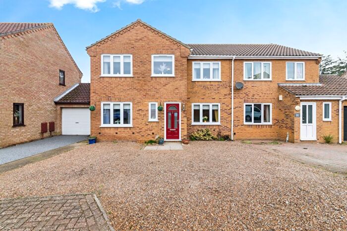 5 Bedroom Semi Detached House For Sale In Swift Close, Carlton Colville, Lowestoft, NR33