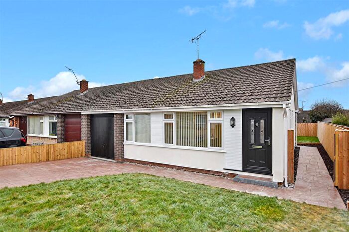 3 Bedroom Semi-Detached Bungalow For Sale In Ffordd Madoc, Wrexham, LL12