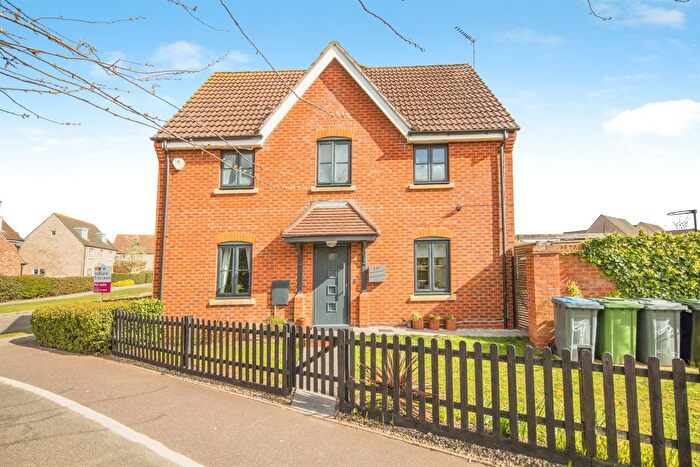 3 Bedroom End Terrace House For Sale In Pontins Walk, Kesgrave, Ipswich, IP5