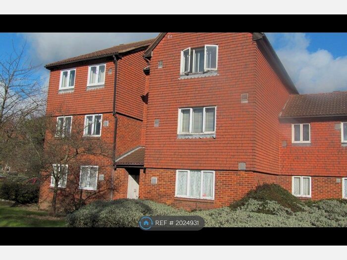 1 Bedroom Flat To Rent In Harlington, Harlington, Hayes, UB3