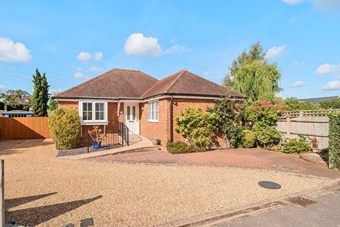 2 Bedroom Bungalow For Sale In Elm Tree Close, Byfleet, KT14