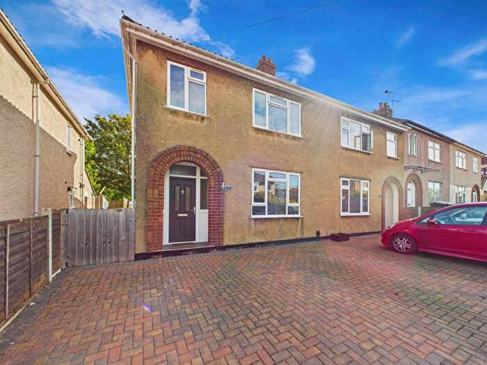 5 Bedroom House To Rent In Claverham Road, Fishponds, Bristol, BS16