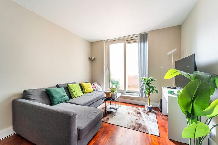 1 Bedroom Flat To Rent In Balmoral Apartments, Praed Street, Paddington, W2