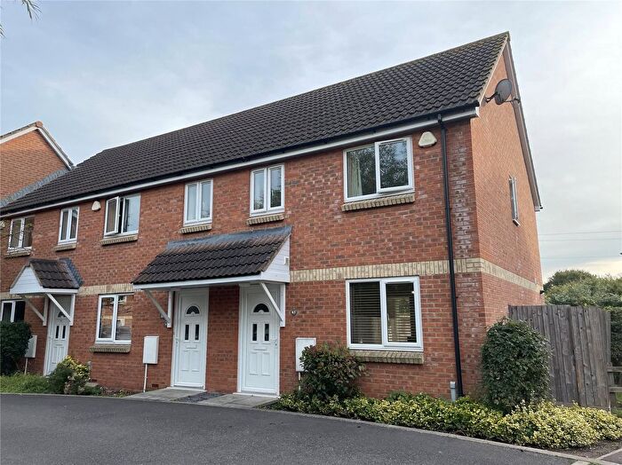 3 Bedroom End Of Terrace House To Rent In Poplar Road, Taunton, Somerset, TA1