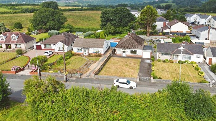 3 Bedroom Detached Bungalow For Sale In Glynhir Road, Pontarddulais, Swansea, West Glamorgan, SA4