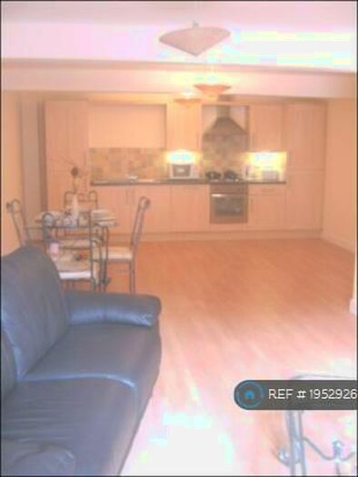 2 Bedroom Flat To Rent In Equity Chambers, Bradford, BD1