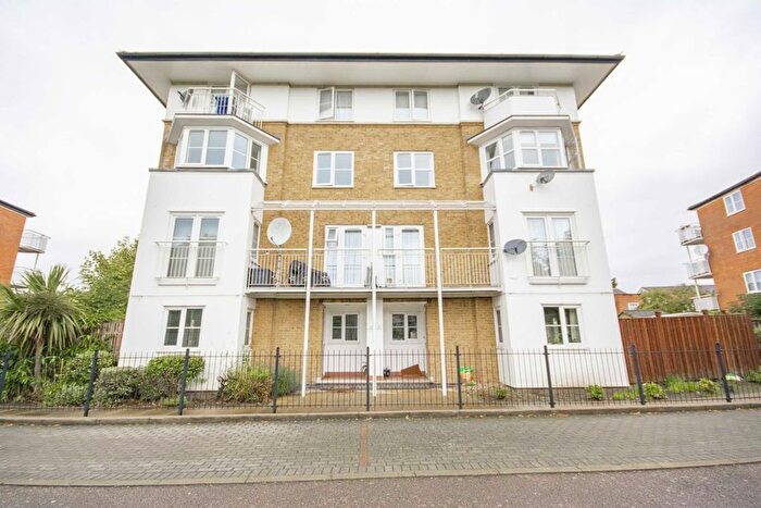 1 Bedroom Flat To Rent In Pageant Avenue, London, NW9