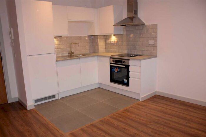 1 Bedroom Flat To Rent In - Trinity Road, Dudley, DY1