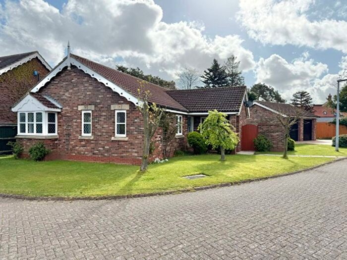 3 Bedroom Detached Bungalow For Sale In Hunters Close, Great Coates, DN37