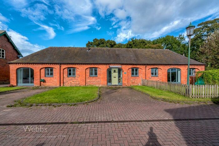 3 Bedroom Barn Conversion For Sale In Dapple Heath, Rugeley WS15