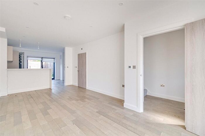 3 Bedroom House To Rent In Harlow Gardens, Kingston Upon Thames, KT1