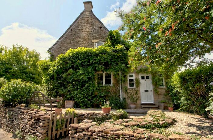 3 Bedroom Cottage For Sale In Monks Lane, Corsham, SN13