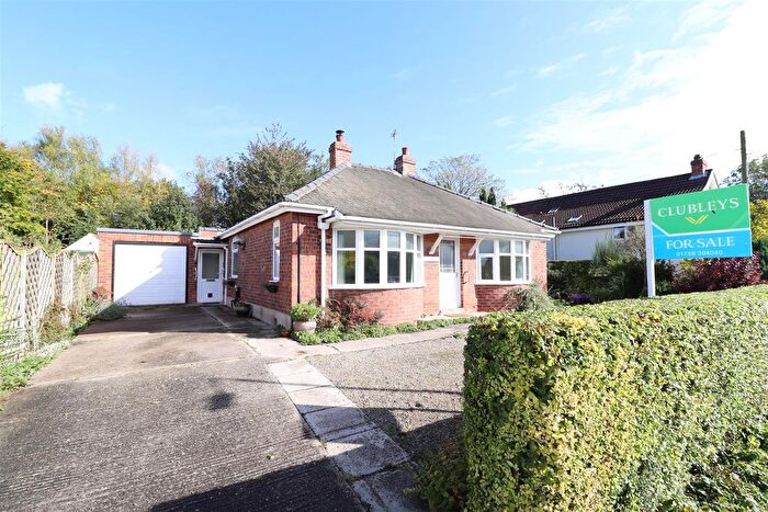 2 Bedroom Detached Bungalow For Sale In Melbourne, York, YO42