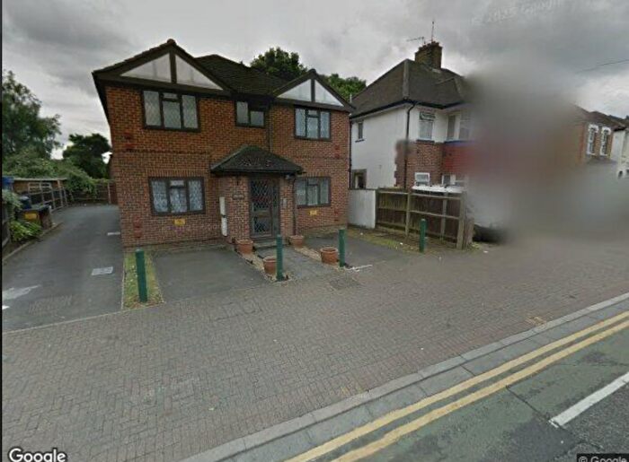 1 Bedroom Property To Rent In Grove Road, Hounslow, TW3