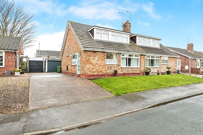 3 Bedroom Semi-Detached Bungalow For Sale In Middleton Way, Knottingley, WF11