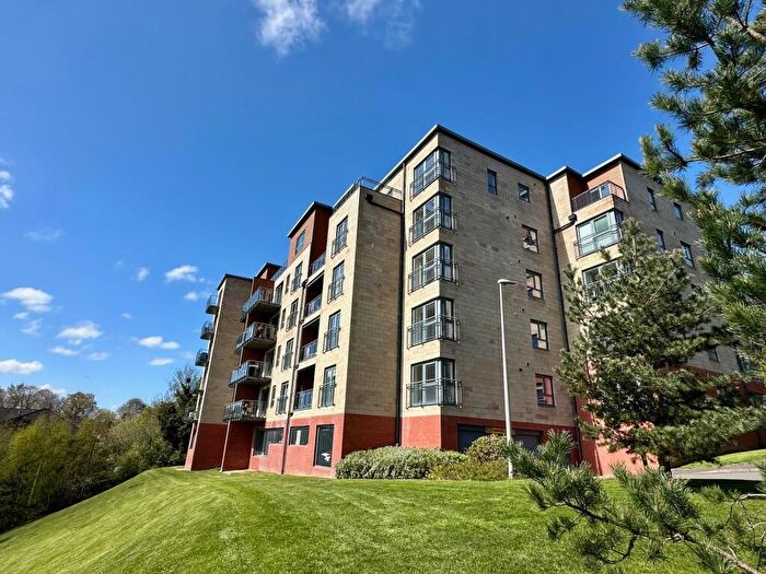 2 Bedroom Apartment To Rent In Silvertrees Wynd, Bothwell, G71