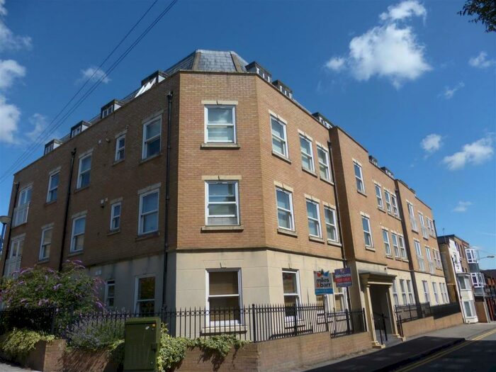 2 Bedroom Flat To Rent In Colette House, Ramsgate, CT11