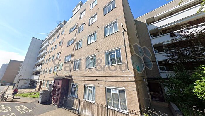 3 Bedroom Flat To Rent In Shoot Up Hill, London, NW2