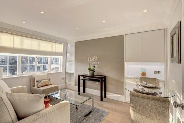 1 Bedroom Flat To Rent In Shepherd Market, Mayfair, London, W1J