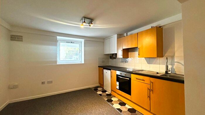 Studio To Rent In Lewes Road, Brighton, BN2