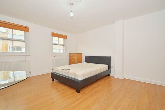 Studio To Rent In Roman Road, London, E2