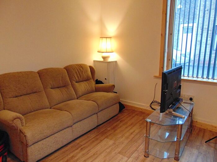 1 Bedroom Flat To Rent In Furness Street, Burnley, BB10
