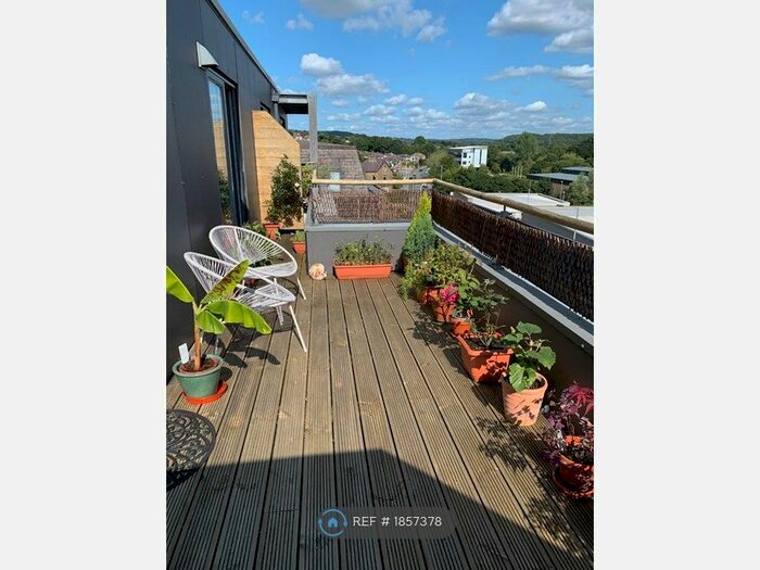 1 Bedroom Flat To Rent In Kassapians, Baildon, Shipley, BD17