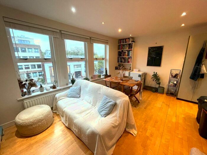 1 Bedroom Flat To Rent In A Station Parade, Balham High Road, London, SW12