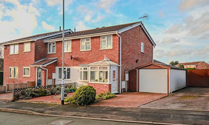 2 Bedroom Semi-Detached House For Sale In Monarch Close, Stretton, DE13