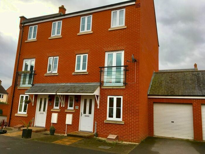 5 Bedroom Semi-Detached House To Rent In Turnock Gardens, West Wick, Weston-Super-Mare BS24