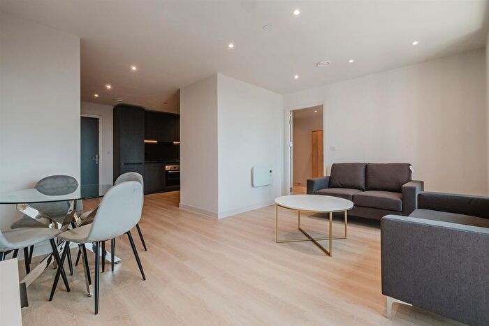 2 Bedroom Flat To Rent In Park Street, Manchester, M3