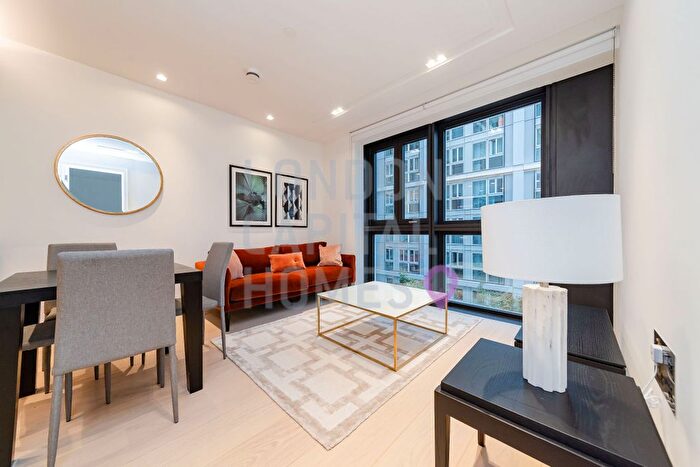 1 Bedroom Flat To Rent In Lincoln Apartment, Portugal Street, London, WC2A