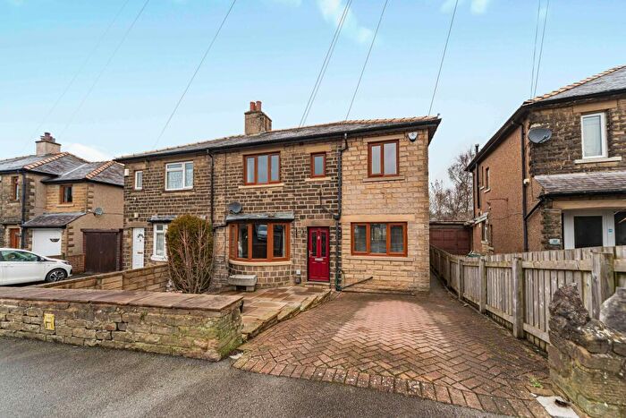 4 Bedroom Semi Detached House For Sale In Hurrs Road, Skipton, BD23