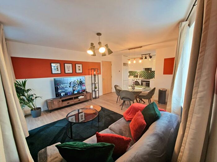 2 Bedroom Flat To Rent In Rustat Ave, Cambridge, CB1