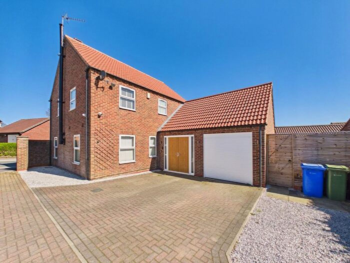 4 Bedroom Detached House For Sale In Main Street, Buckton, Bridlington, YO15