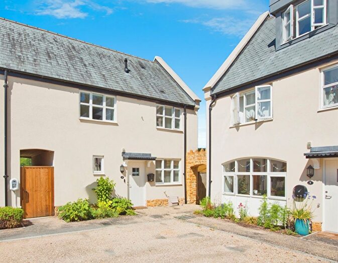 2 Bedroom End Of Terrace House For Sale In Brook Square, Merriott, TA16