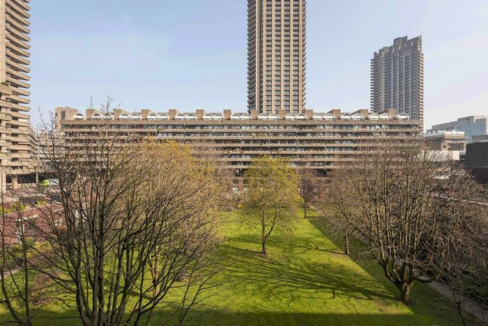 2 Bedroom Flat To Rent In Thomas More House, Barbican, London, EC2Y