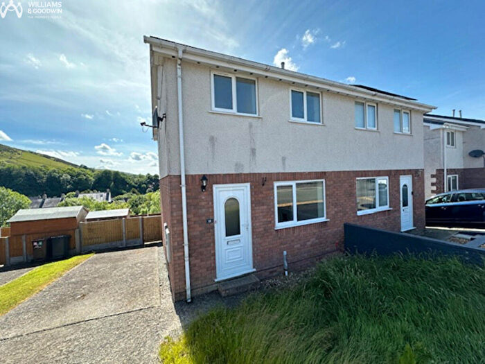 3 Bedroom Semi-Detached House For Sale In Cae America, Llanfairfechan, Conwy, LL33