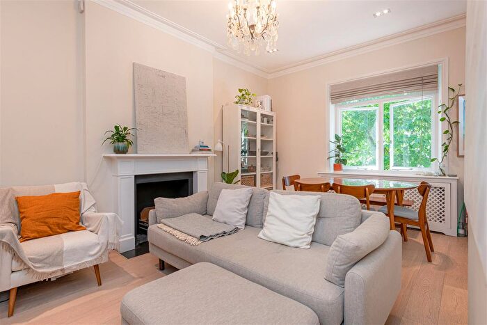 2 Bedroom Flat To Rent In Elsworthy Terrace, Primrose Hill, NW3