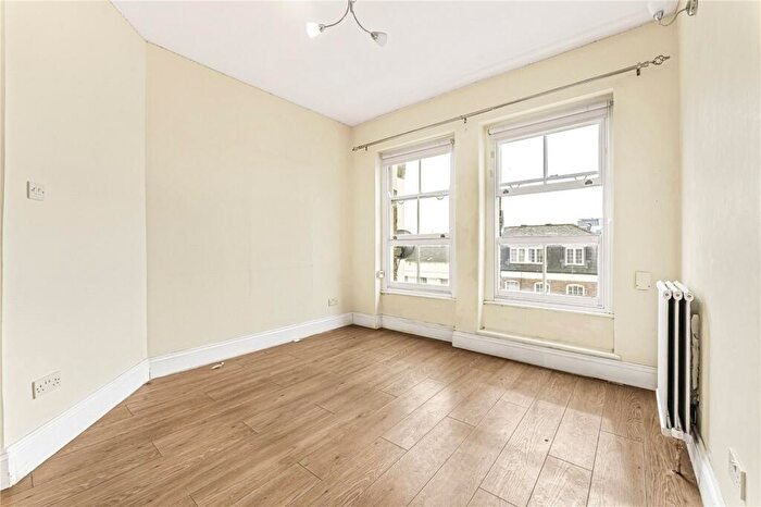 1 Bedroom Apartment To Rent In Clerkenwell Road, London, EC1R