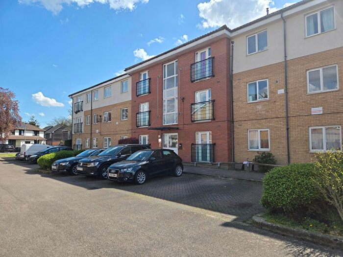2 Bedroom Flat To Rent In Bromhall Road, Dagenham, RM9