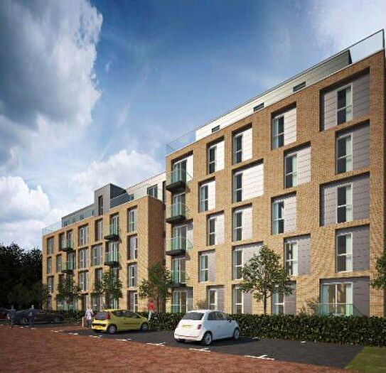 2 Bedroom Flat To Rent In Pontes Avenue, Hounslow, TW3