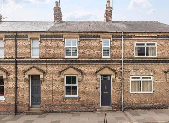 2 Bedroom Property For Sale In Newbiggin, Malton, YO17