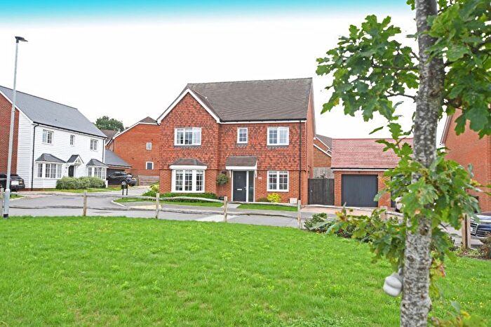 4 Bedroom Detached House For Sale In Barty Way, Maidstone, ME14