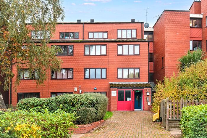 1 Bedroom Flat For Sale In Pyramid Close, Abington, Northampton, NN3