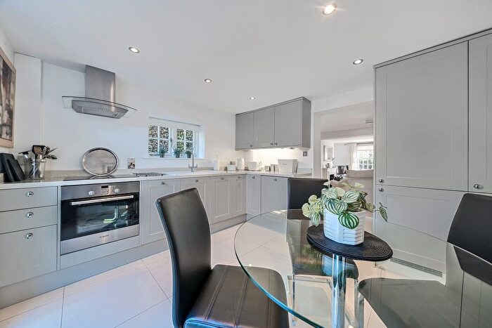 2 Bedroom Cottage To Rent In Sophurst Lane, Matfield, Tonbridge, TN12