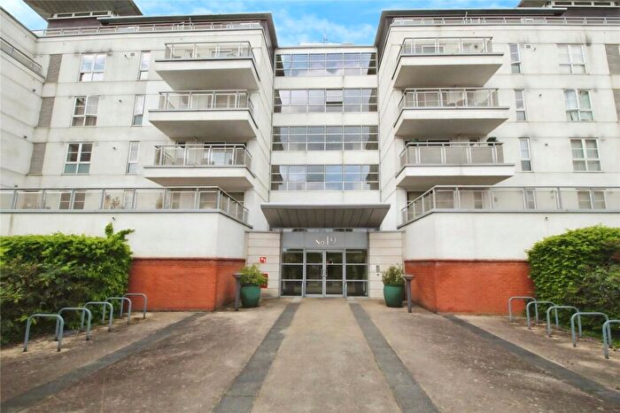 1 Bedroom Flat To Rent In Watkin Road, Leicester, Leicestershire, LE2