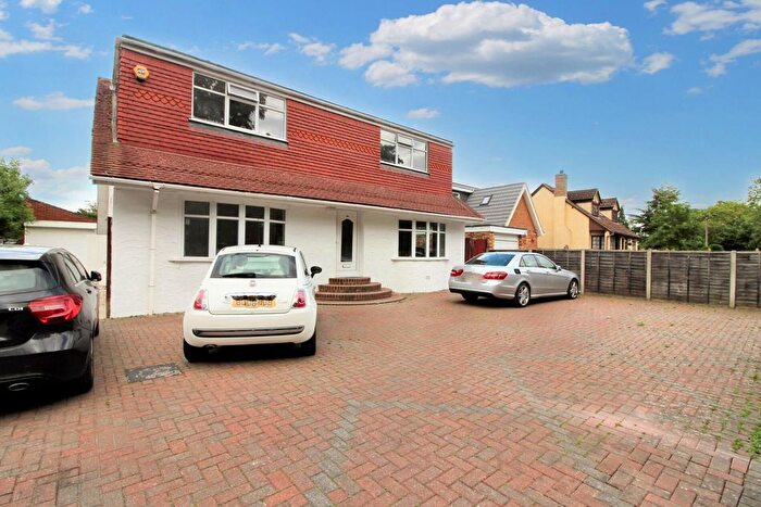 3 Bedroom Detached House To Rent In The Drive, Wraysbury, TW19