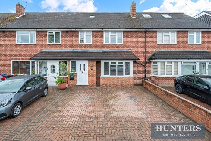 4 Bedroom Terraced House For Sale In Tudor Drive, Morden, SM4