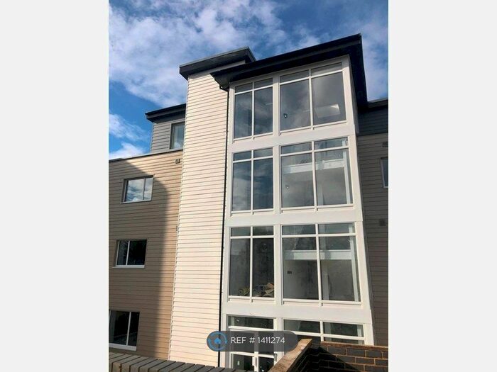 1 Bedroom Flat To Rent In Western Avenue, London, W3